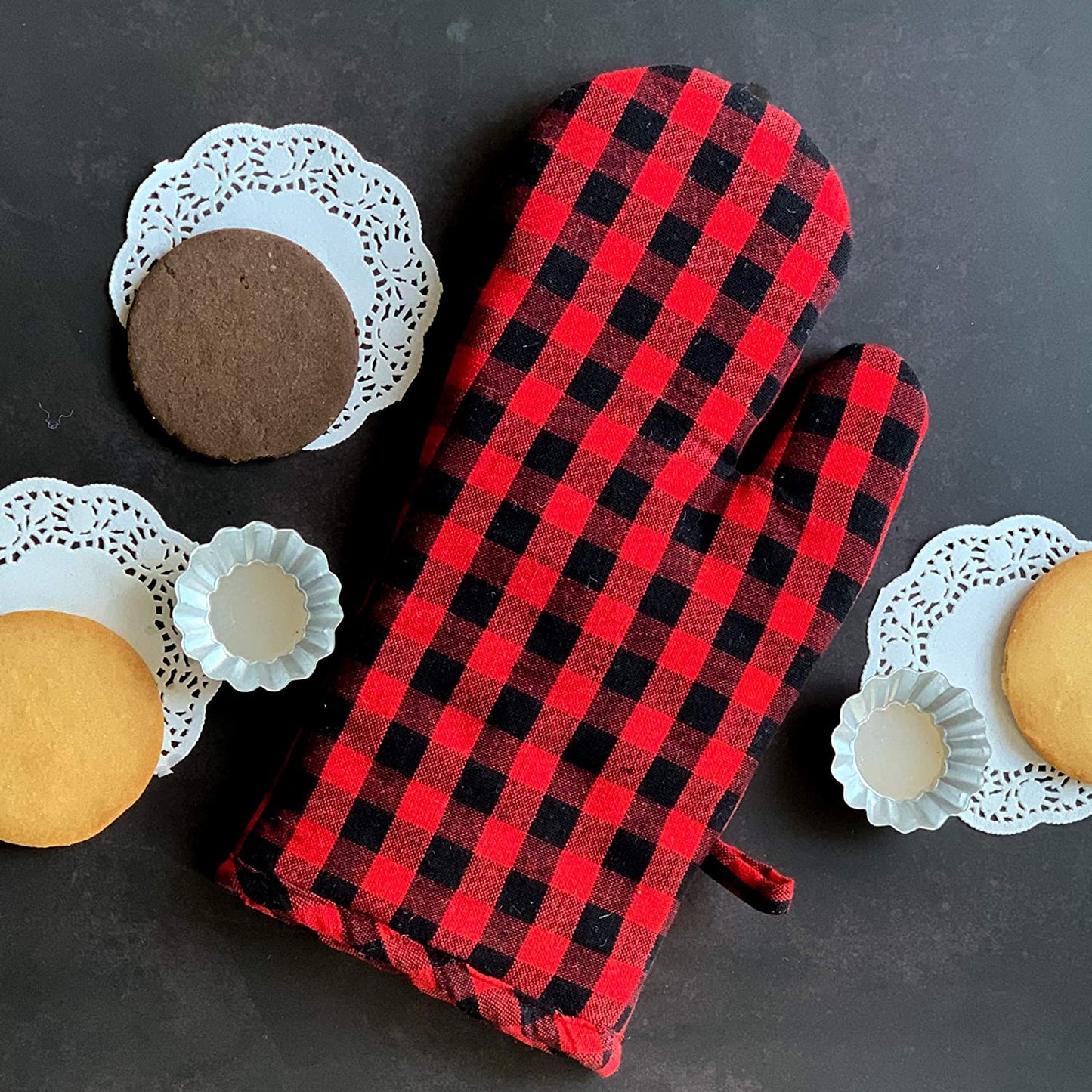 Red gingham apron with mitten