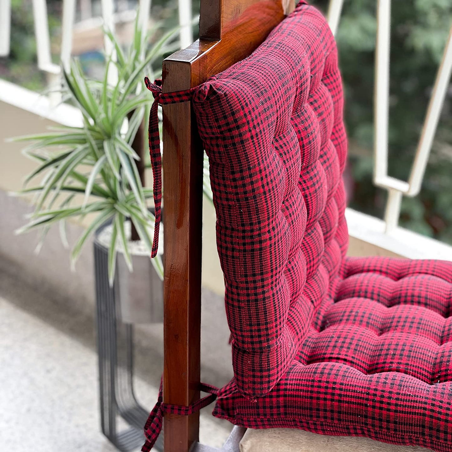 Red chequer chair cushion (2pcs)