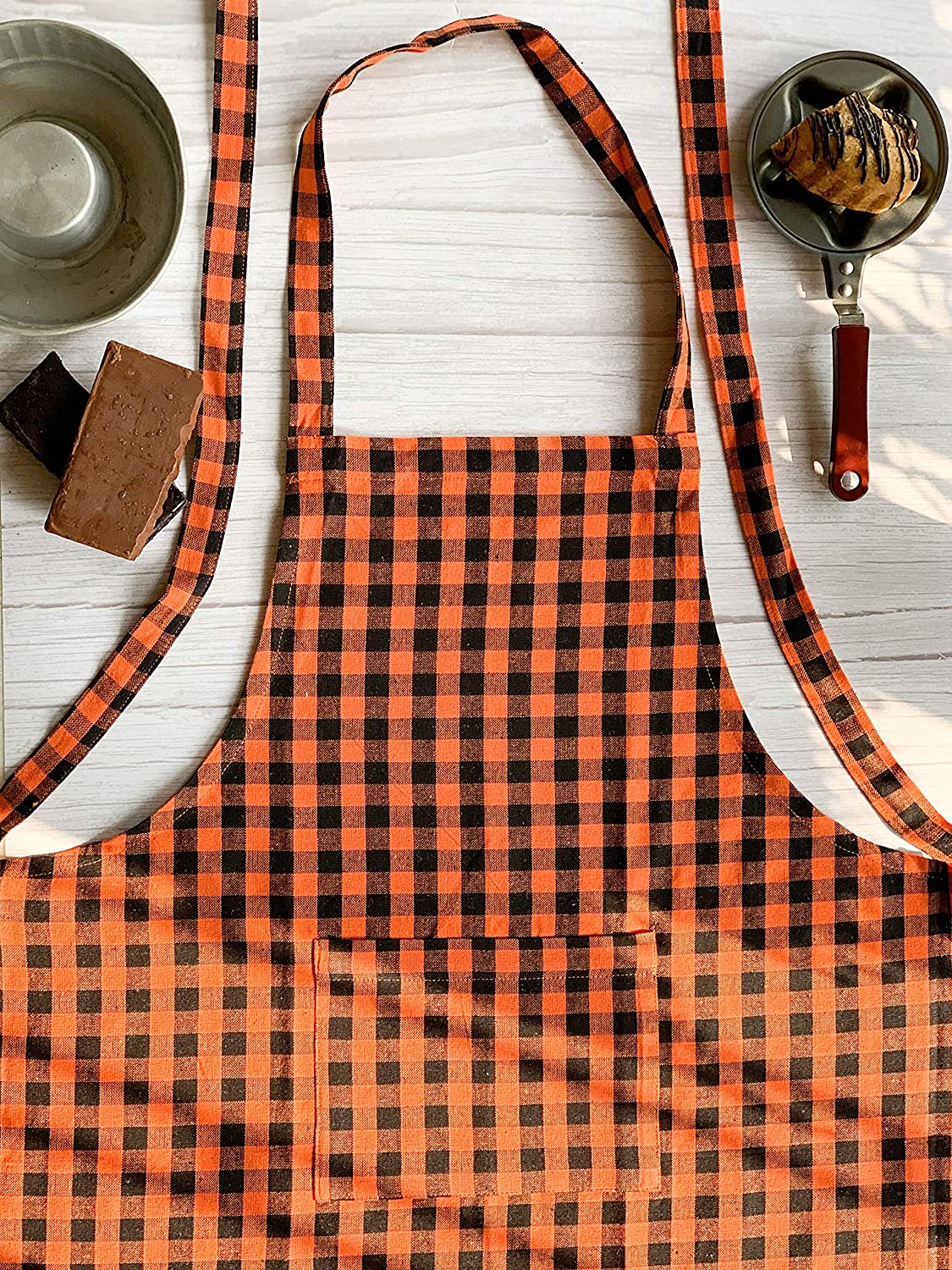 Orange gingham apron with mitten