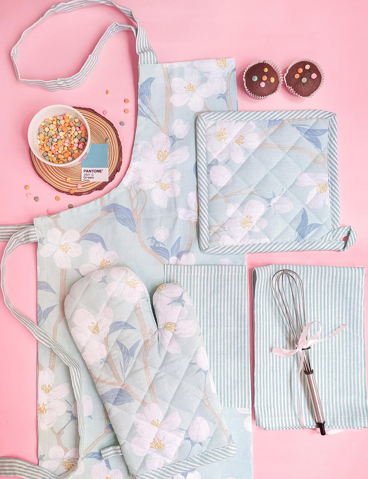Cotton kitchen linen set | Cherry blossom | apron, oven mitten, pot holder, kitchen towel | 4pc