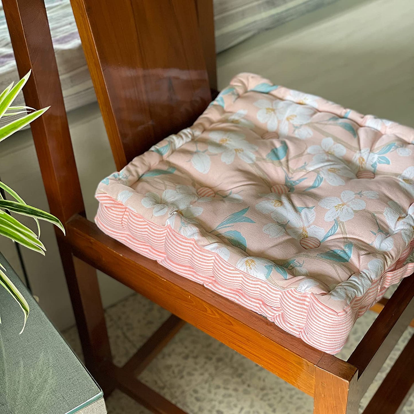 Pink blossom box cushion