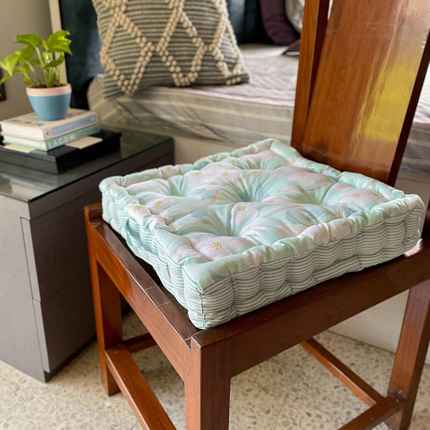 Pink blossom box cushion