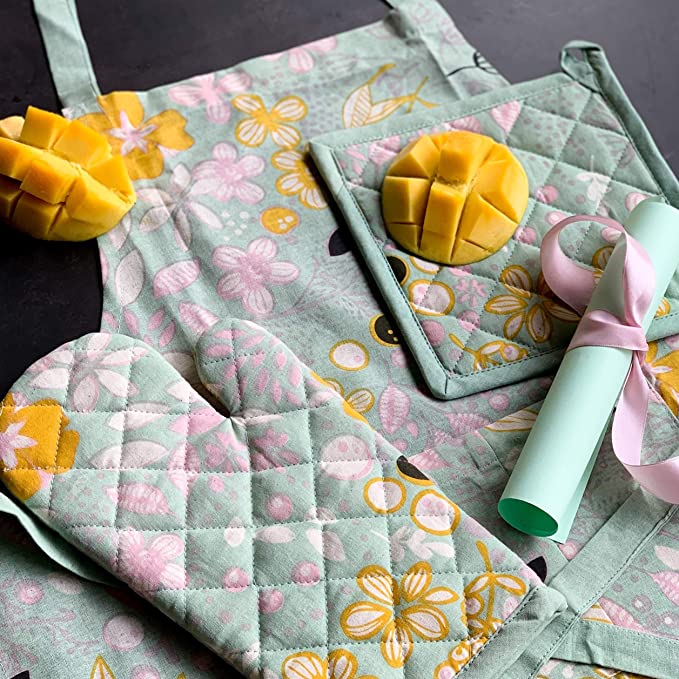 Pastel floral print apron set