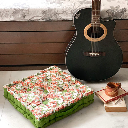 Floriated box cushion