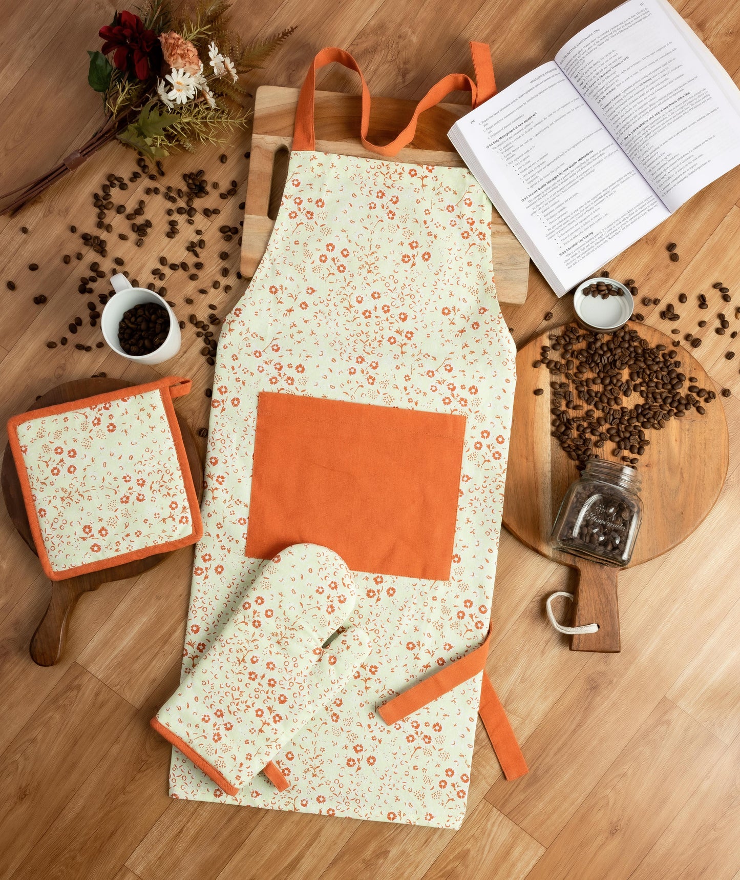 Classic floral kitchen linen set | 4 pc