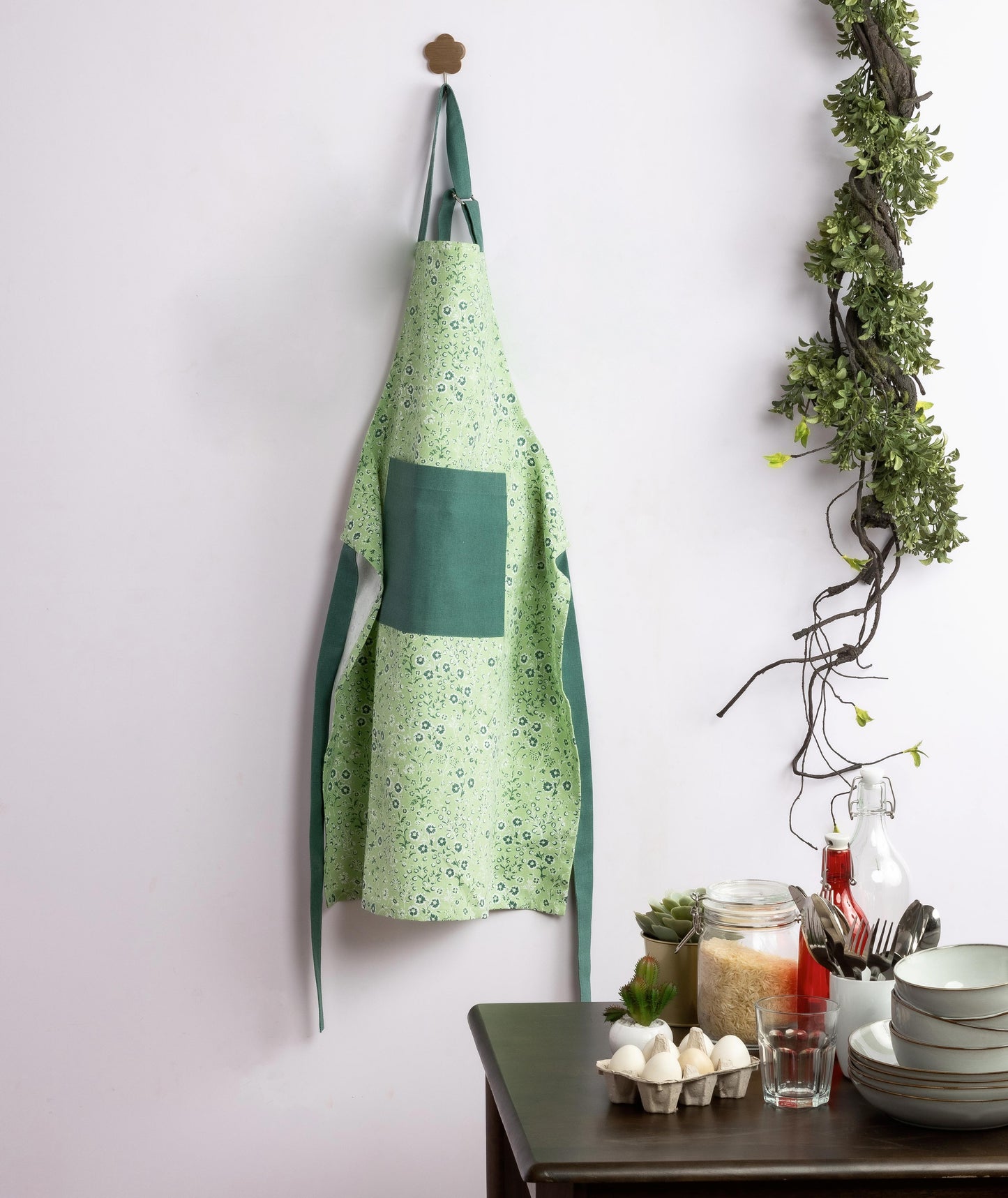 Classic Floral Apron