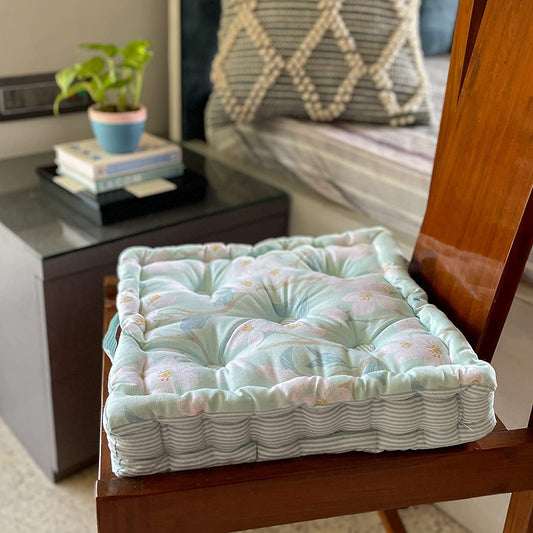 Pink blossom box cushion